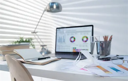 卯足了劲的毛字怎么写